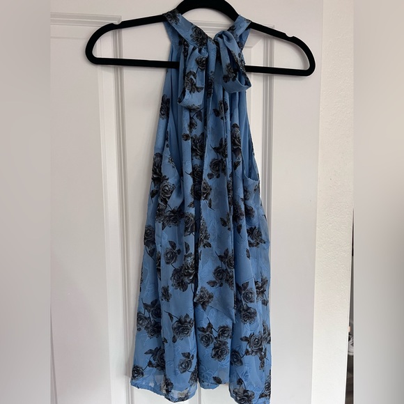 Torrid Clip Chiffon Mock Neck Halter - Picture 7 of 10